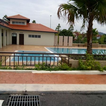 Homestay Puncak Alam Residensi Allamanda Bandar Puncak Alam Eksteriør billede